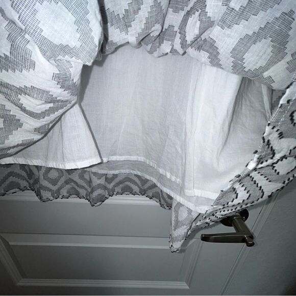 Tommy Bahama Diamond Clip Jacquard Tiered Split Round Swim Cover Up Dress - Picture 3 of 6